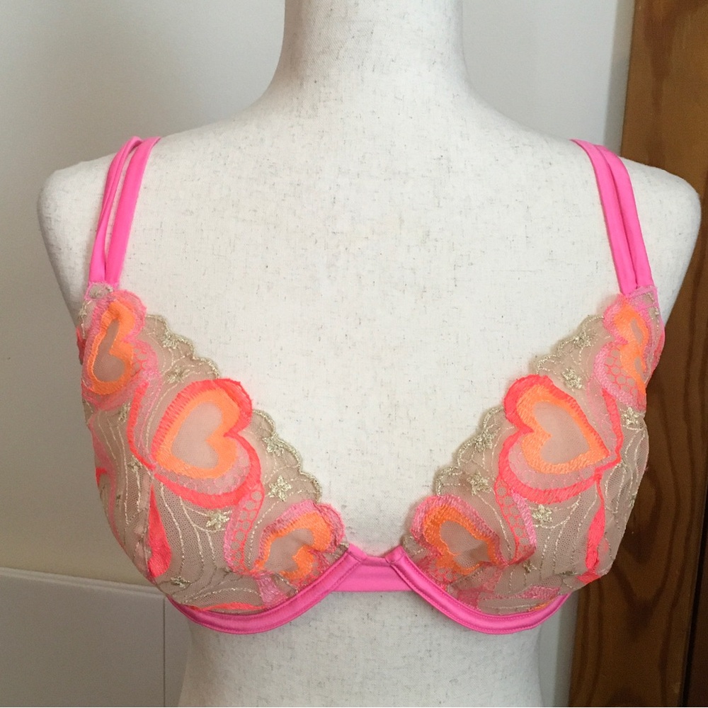 Victorias Secret Sheer Heart Lace Underwire Bra - Pink
